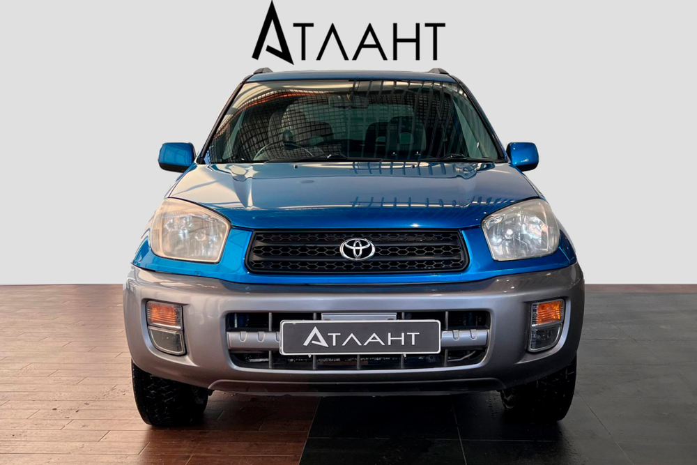 Toyota RAV4, 2002 год