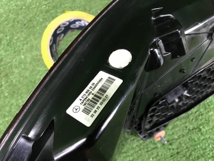 Фонарь правый внешний Mercedes E W213 (2020-2023)