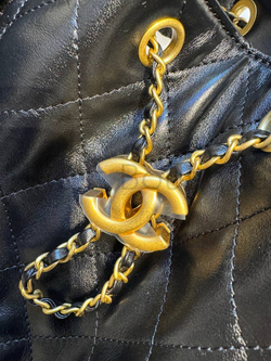 Женская сумка Chanel черного цвета в гладкой коже