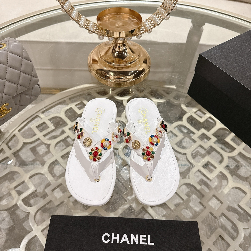 Chanel Slides (2 colors)