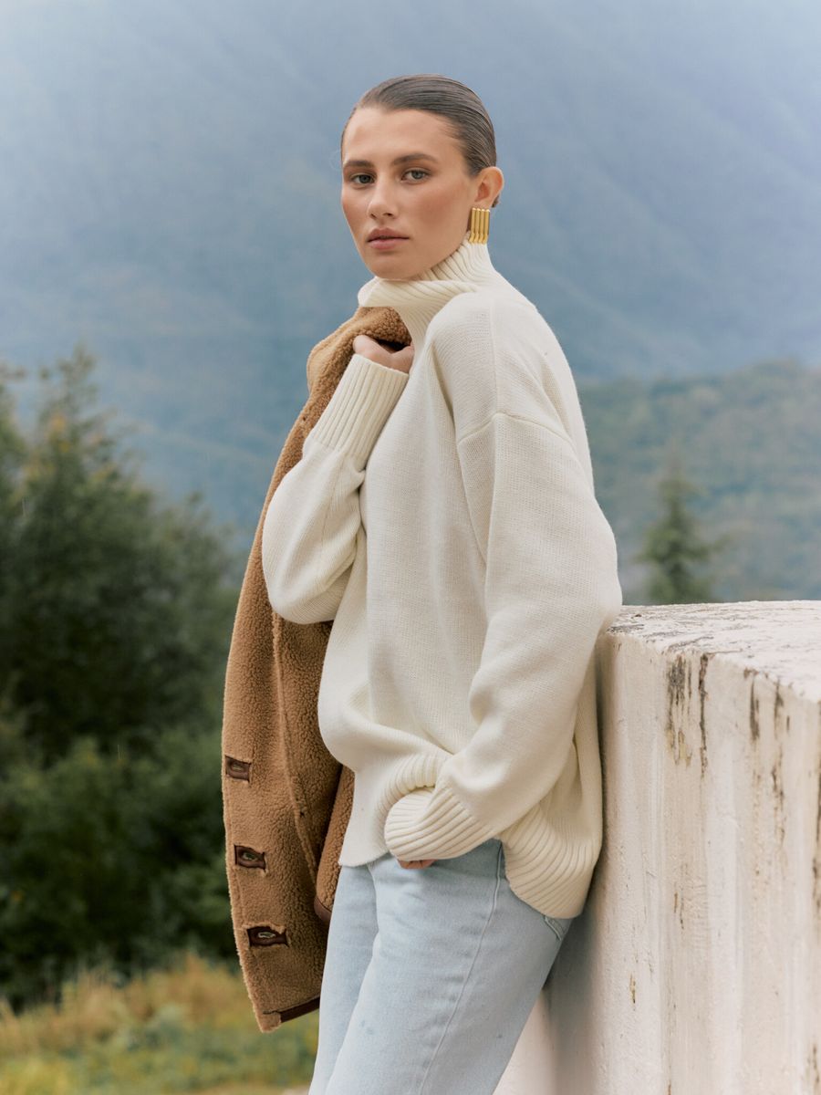 Свитер из шерсти мериноса OVER молочный