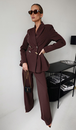 Костюм брючный с жакетом со шнуровкой на спине