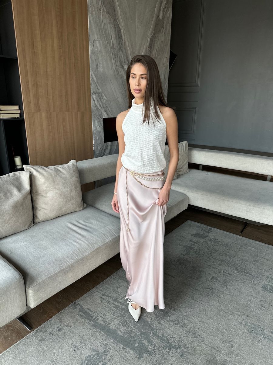 Топ из фактурного трикотажа с горлом молочный