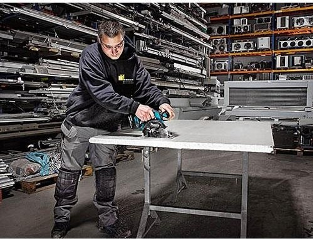 Пила циркулярная аккумуляторная MAKITA DCS 551 RMJ с бесщеточным двигателем DCS551RMJ