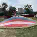 Надувная подушка «Цветная полянка» для установки в грунт, 17×10×2 м