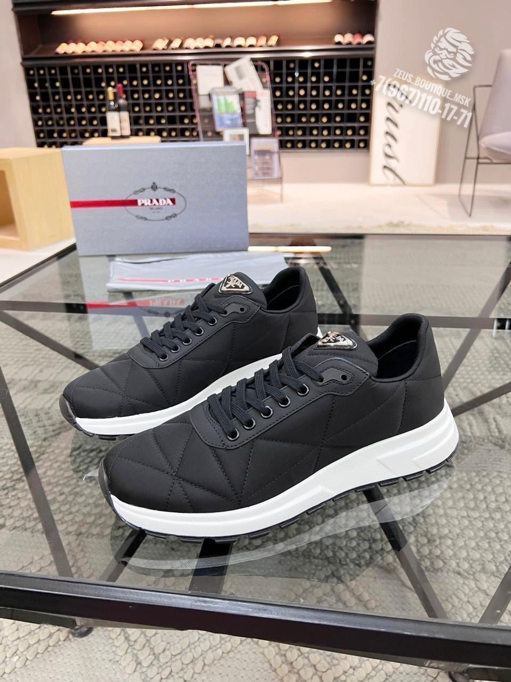 Кроссовки Prada