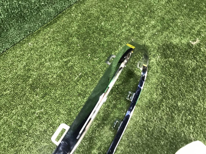 Молдинг решетки радиатора Mini Countryman F60 (2016-2020)