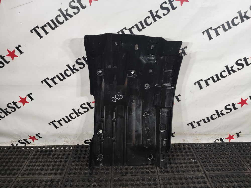 Крыло переднее правое передняя часть 2020г.