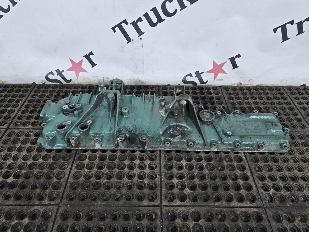 Крышка масляного радиатора в сборе