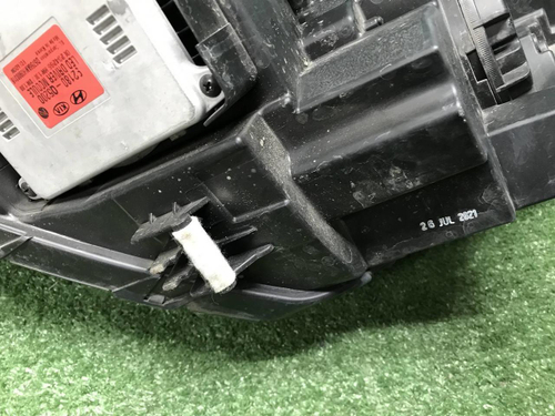 Фара правая Kia Seltos (2019-2022) LED
