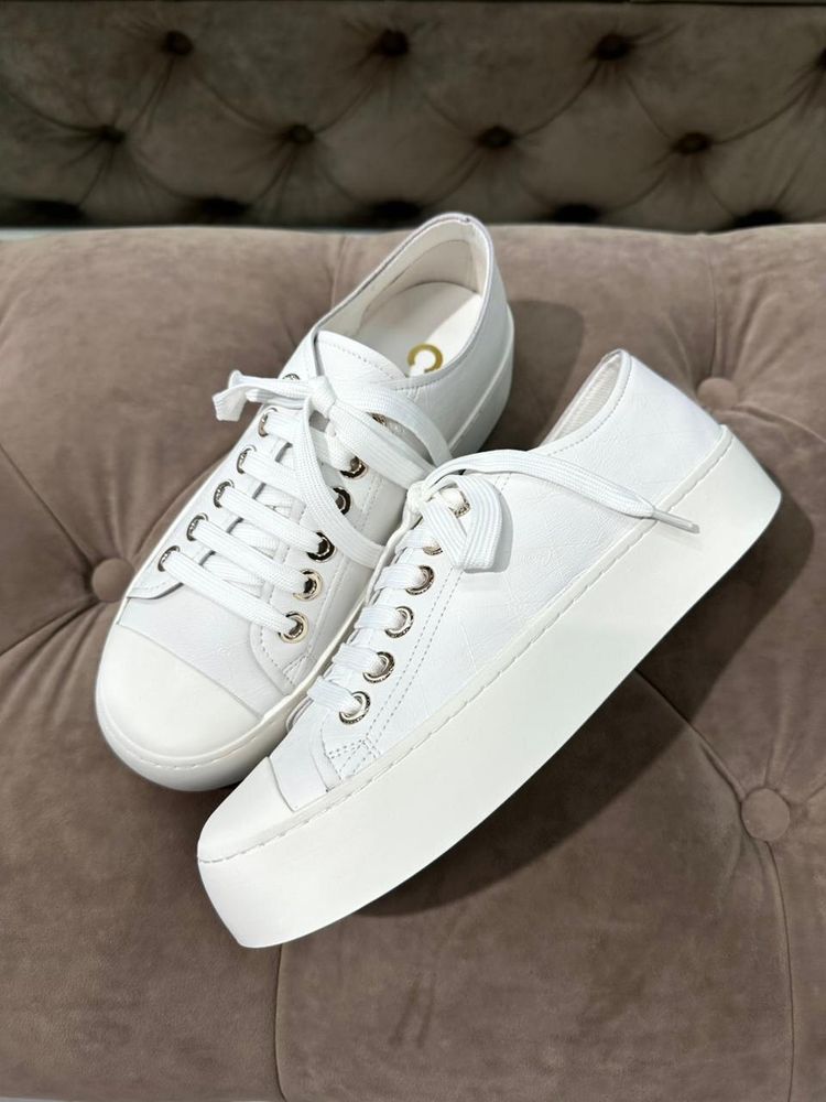 Кроссовки CHANEL