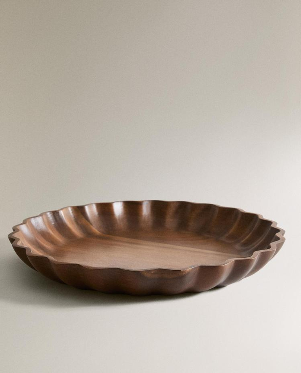 ZARA HOME БЛЮДО С ВОЛНИСТЫМИ КРАЯМИ, КОРИЧНЕВЫЙ