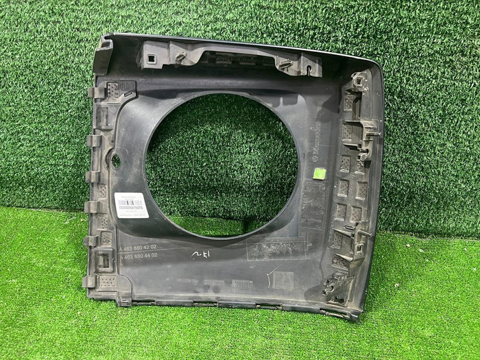 Накладка фары правая Mercedes G W463 (2018-н.в.)