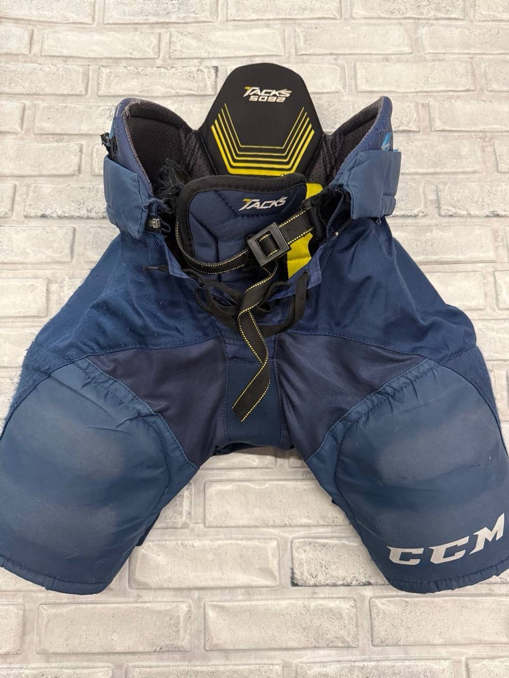 CCM tacks 5092 JR M