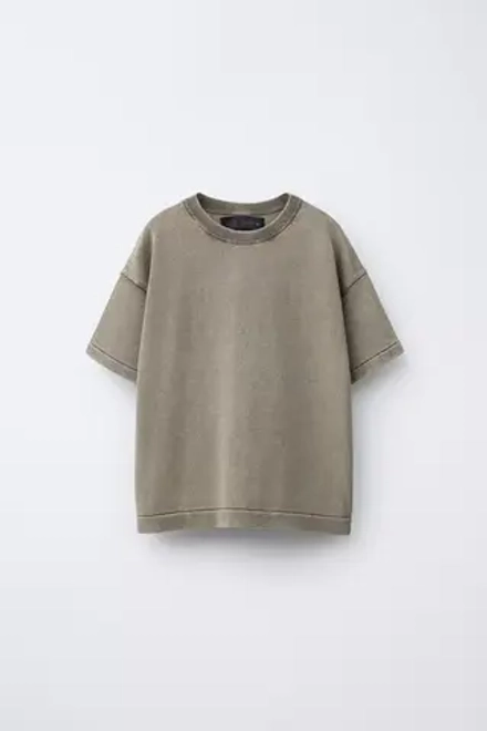ZARA ФУТБОЛКА ИЗ ТКАНИ С ЭФФЕКТОМ ПОТЕРТОСТИ, РЖАВЫЙ