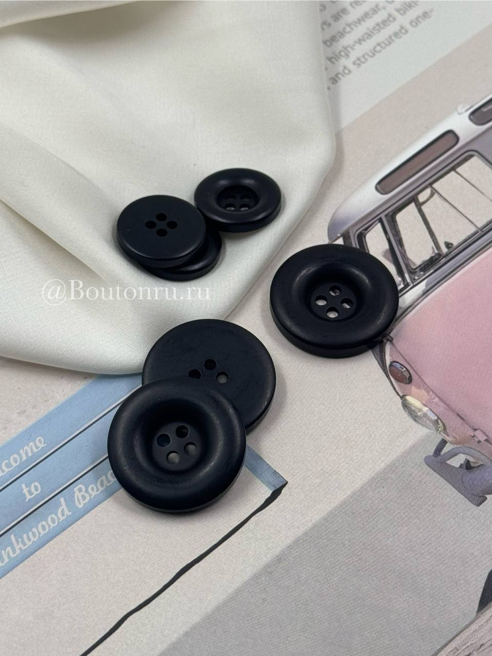Пуговицы на прокол черные объемные