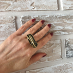 Кольцо бронза поперечный овал с тремя палочками