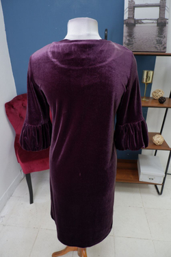 Платье Deniza плотное 42 размер, новое