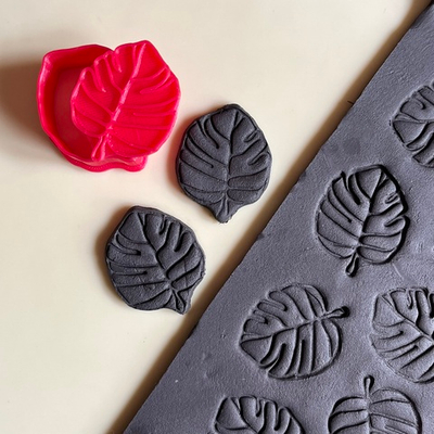 Штамп с вырубкой «Монстера»