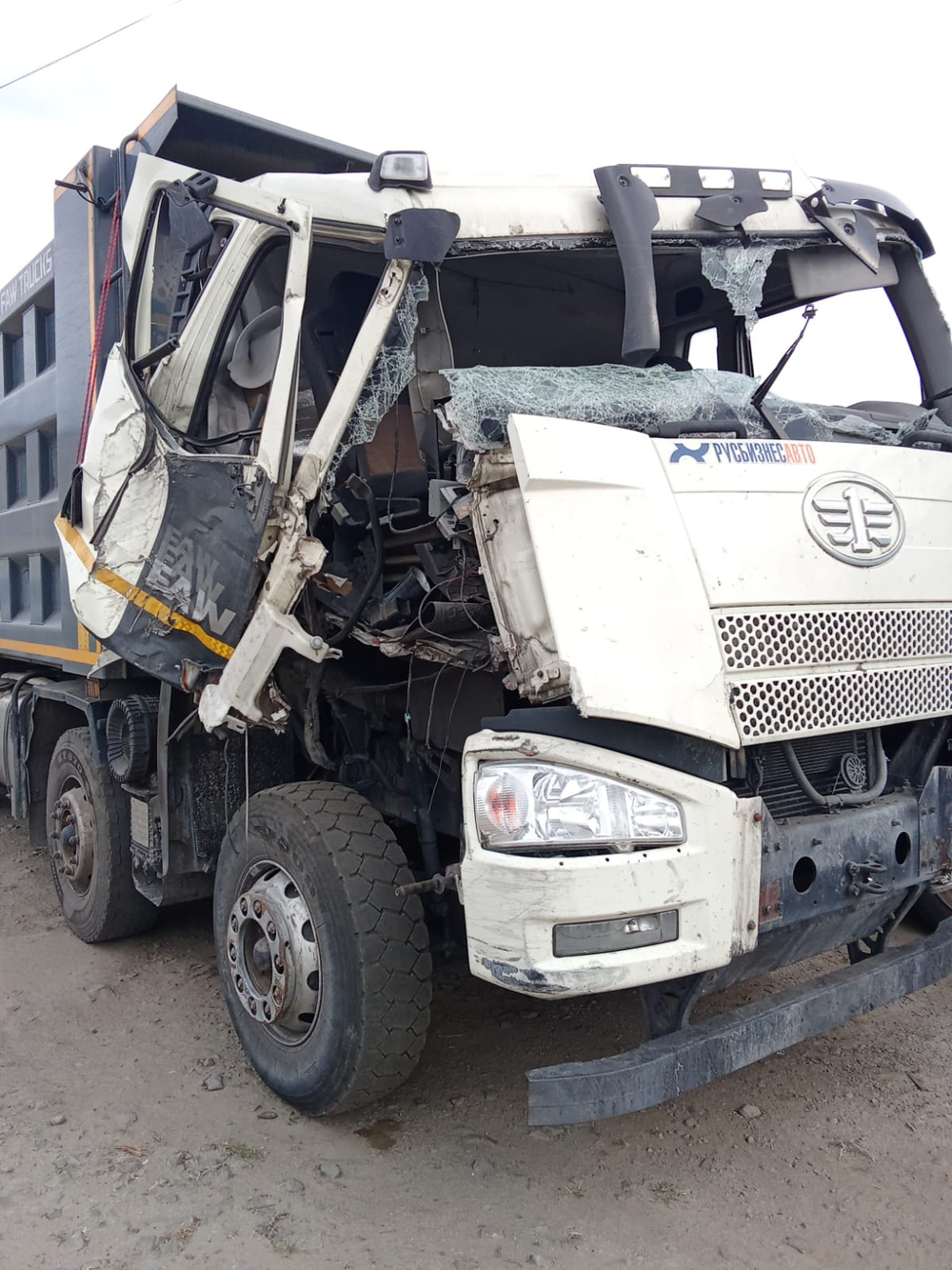 FAW J6 8x4 Самосвал CA3310P66K24T4E5 (Дизельный, 11,1 л, 420 л.с., МТ)