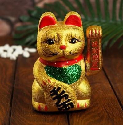 Сувенир "Кот Манэки-нэко" керамика, цвет золото 625020