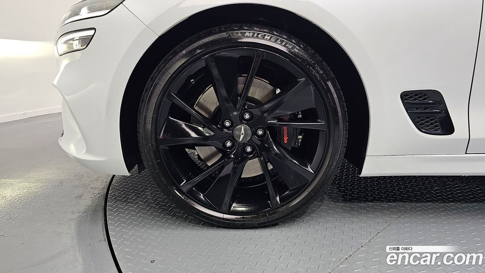 Genesis The New G70 Shooting Brake Бензин 2.0T 2WD (07.2022)