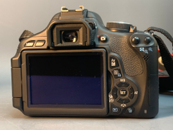 Canon 600d Kit 18-55 2580 кадров