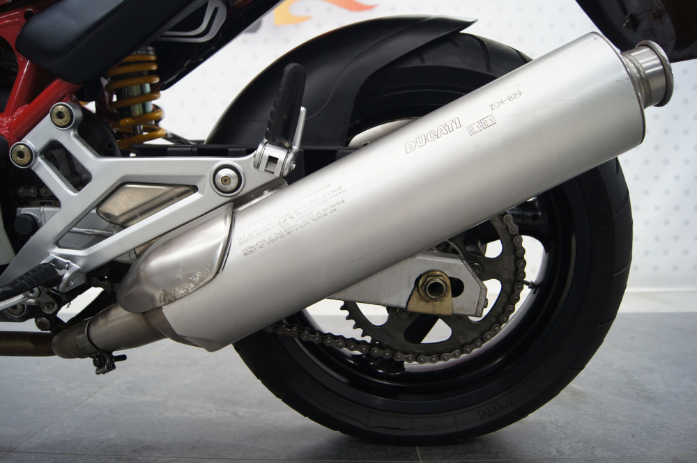 Ducati Monster 400 , 2005