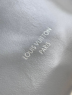 Louis Vuitton CarryAll Dark MM