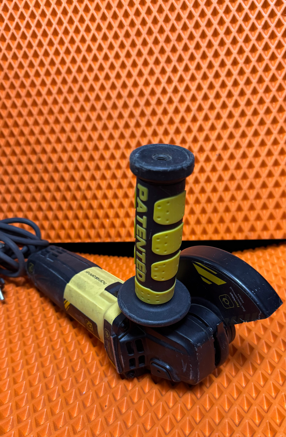 Болгарка (УШМ)Hanskonner  HAG90125E