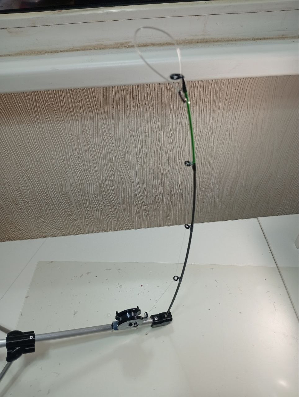 Самоподсекающая удочка поставушка Муха