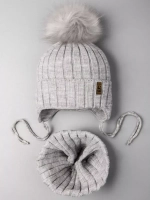 Шапка зимняя для мальчика на завязках и снуд