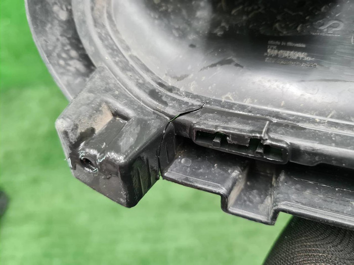 Решетка перед. бампера VW Touareg 3 (18-23) R-line