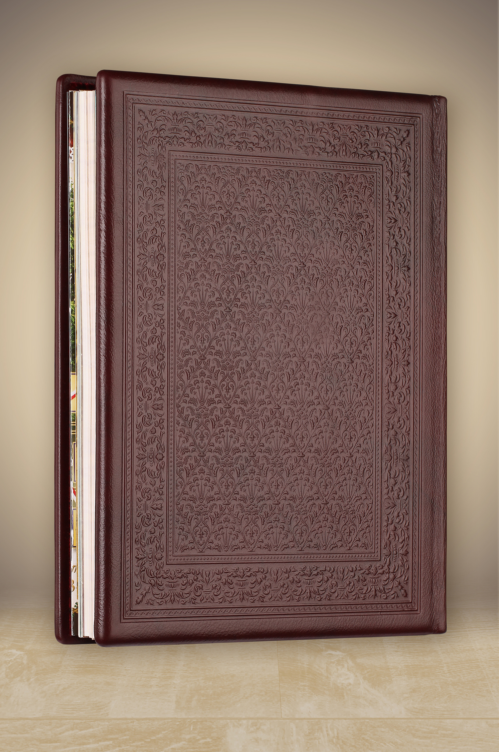 Родословная книга Гербовая (накладка Дерево) в картонной коробке