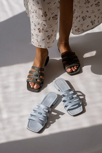 Шлепанцы из натуральной кожи в сером цвете