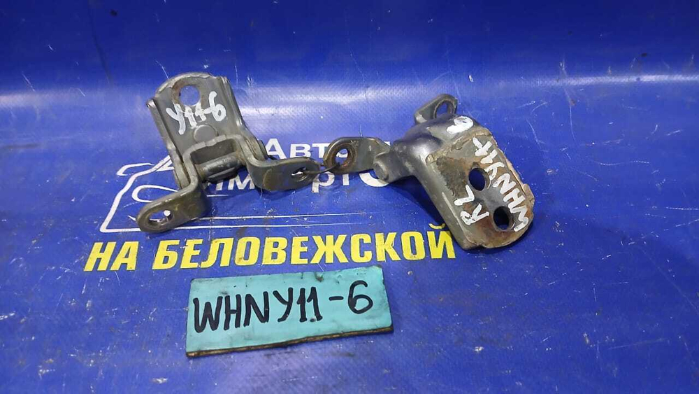 Петля двери задней левой NISSAN WINGROAD 1999
