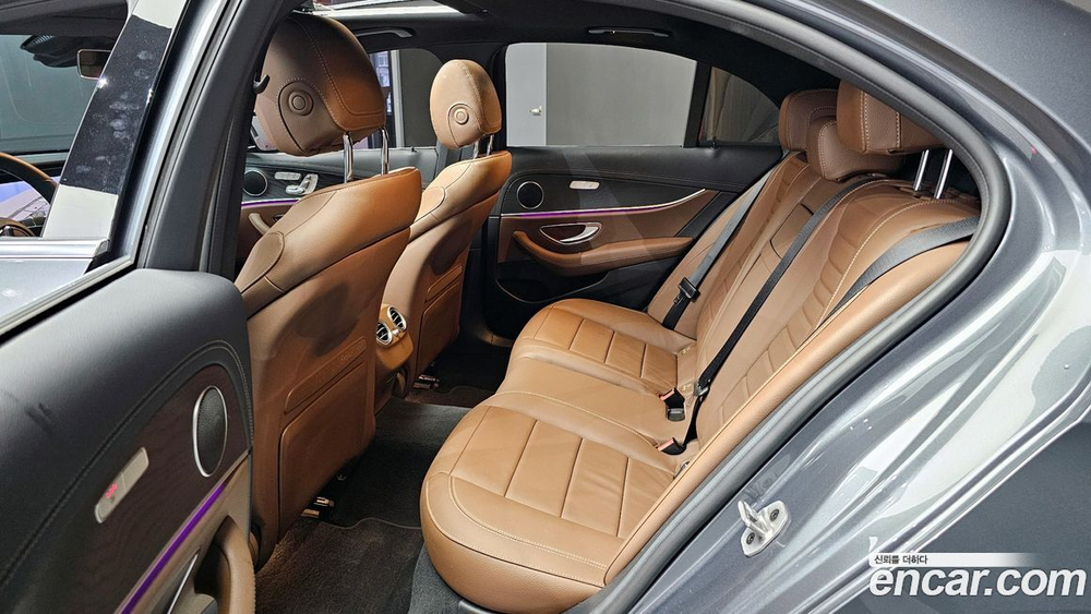 Mercedes-Benz E-Class W213 E250 AMG Line (10.2022)