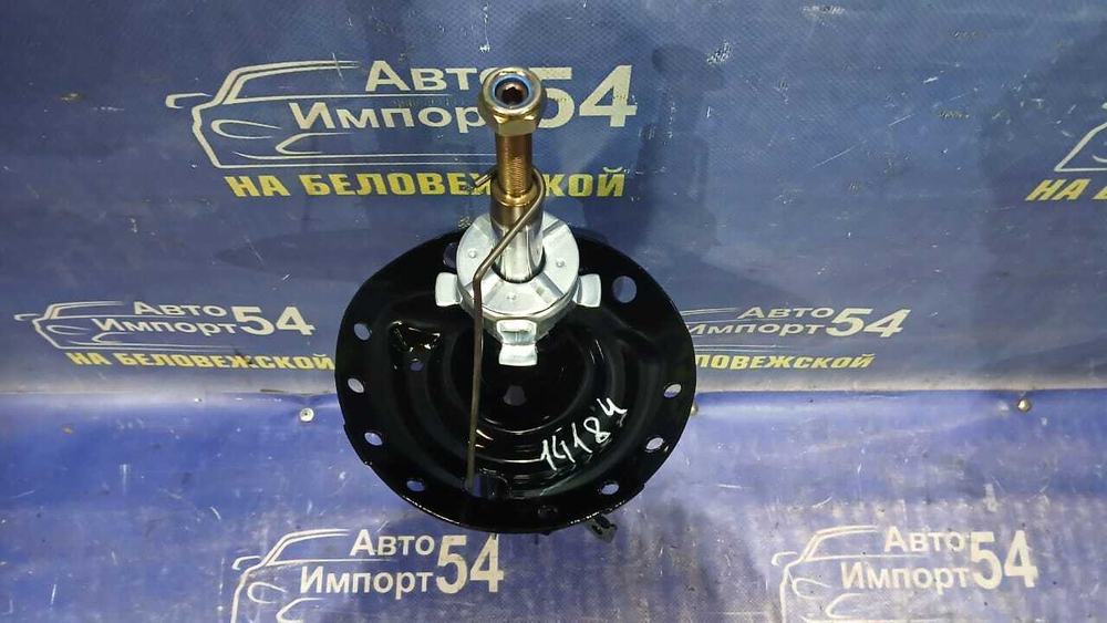 Стойка передняя левая Honda FIT 2007-2013