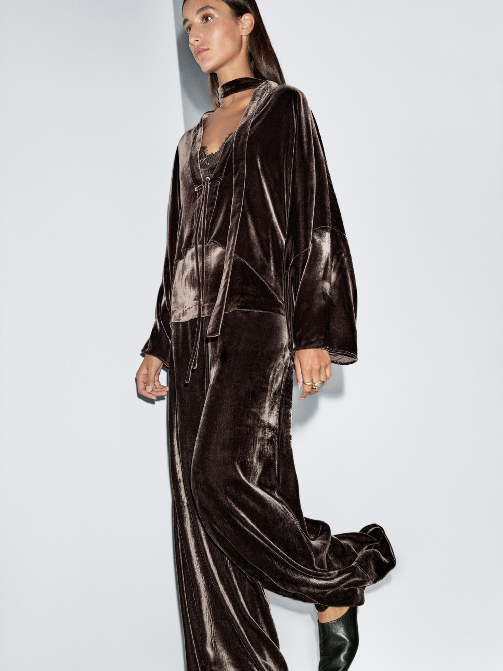 Massimo Dutti Бархатное кимоно с шарфом, коричневый