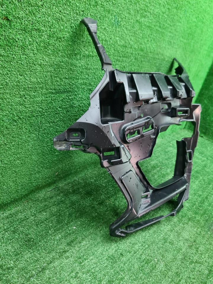 Кронштейн переднего бампера лев. BMW X6M F96 19-23