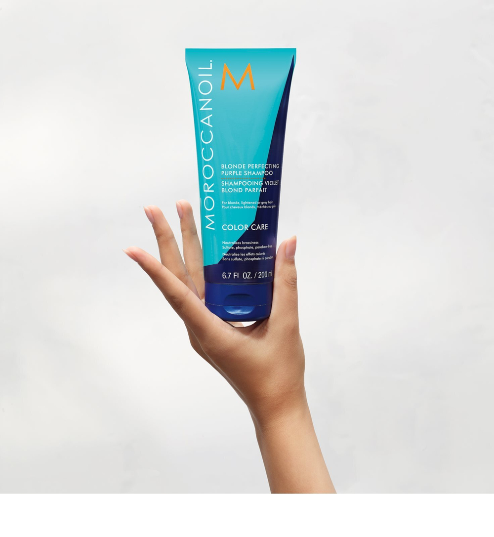 Moroccanoil Color Care - фиолетовый тонирующий шампунь для светлых волос /   200  ml  / GTIN 7290113140035