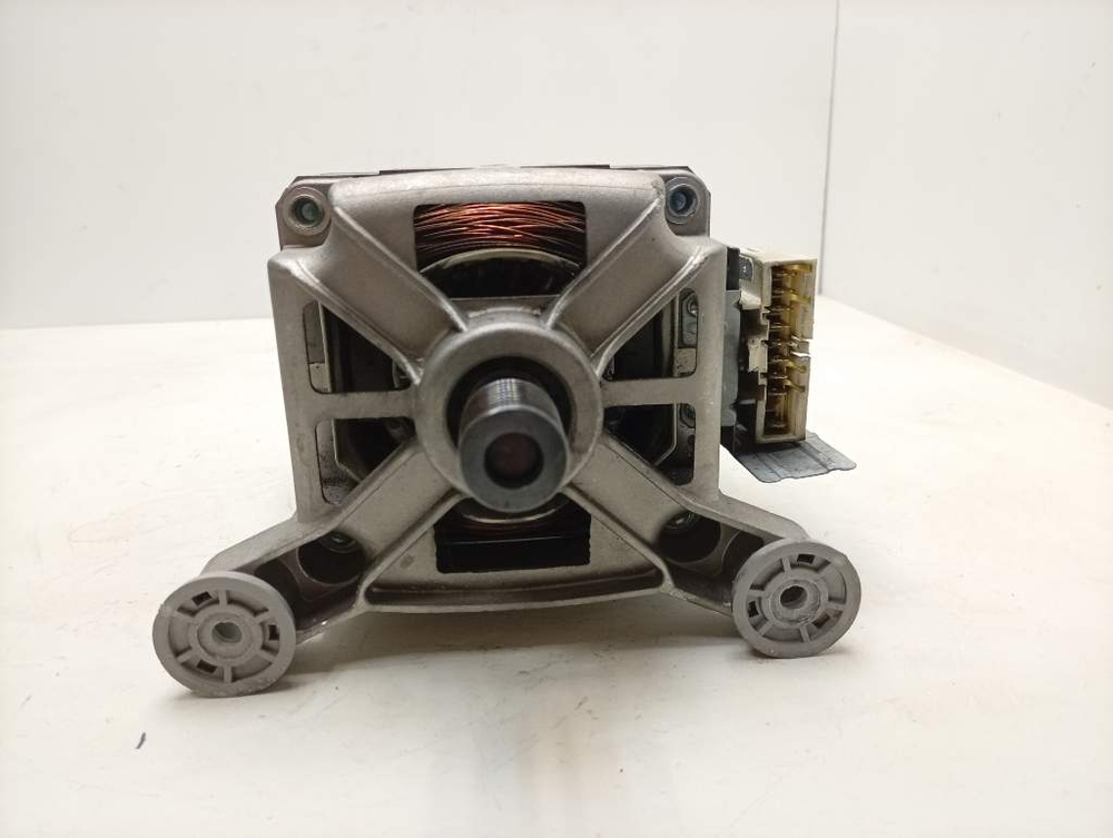 HW60-1279 кт27 Двигатель для стиральной машины Haier 9 контактов 0024000208C б/у