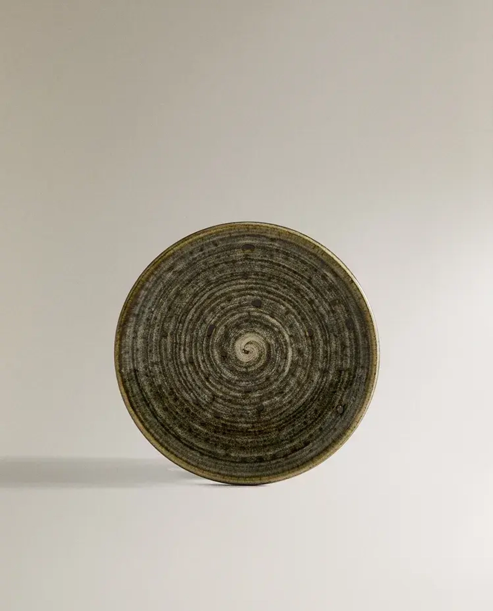 ZARA HOME ФАЯНСОВАЯ ТАРЕЛКА ДЛЯ ХЛЕБА С УЗОРОМ В ВИДЕ СПИРАЛИ, ЗЕЛЕНЫЙ