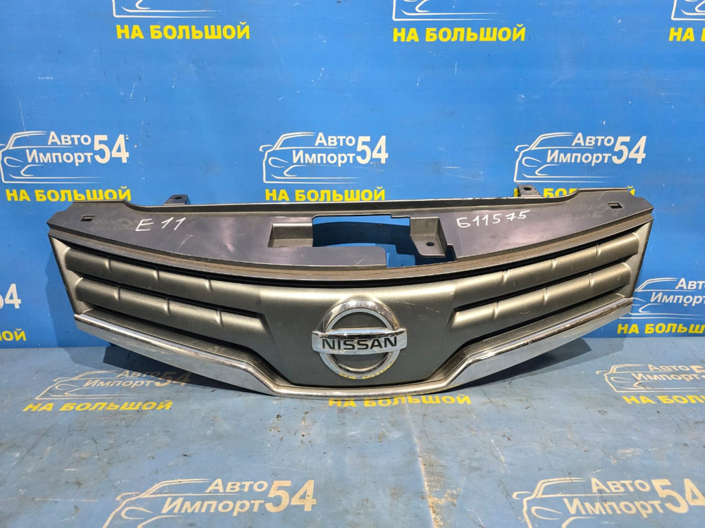 Решетка радиатора NISSAN NOTE 2008-2012