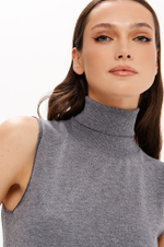 23393 Жилет женский (серый)