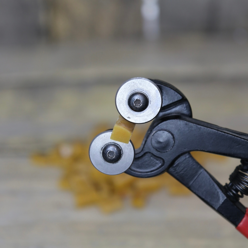 Смальта для мозаики колотая на модуль купить. Большой выбор цветов и оттенков.