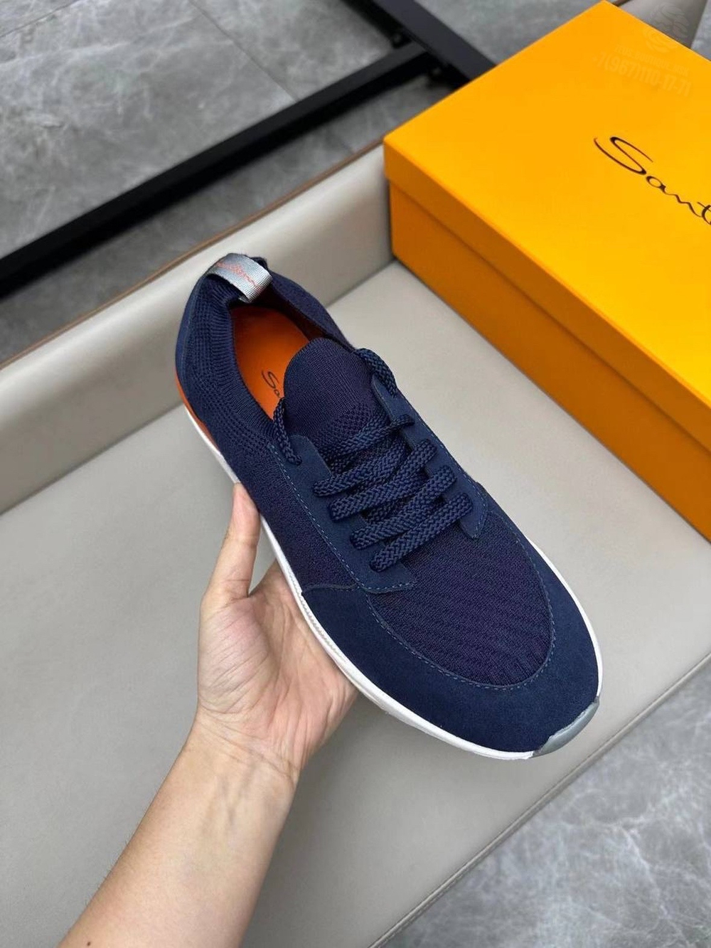 Кроссовки Santoni