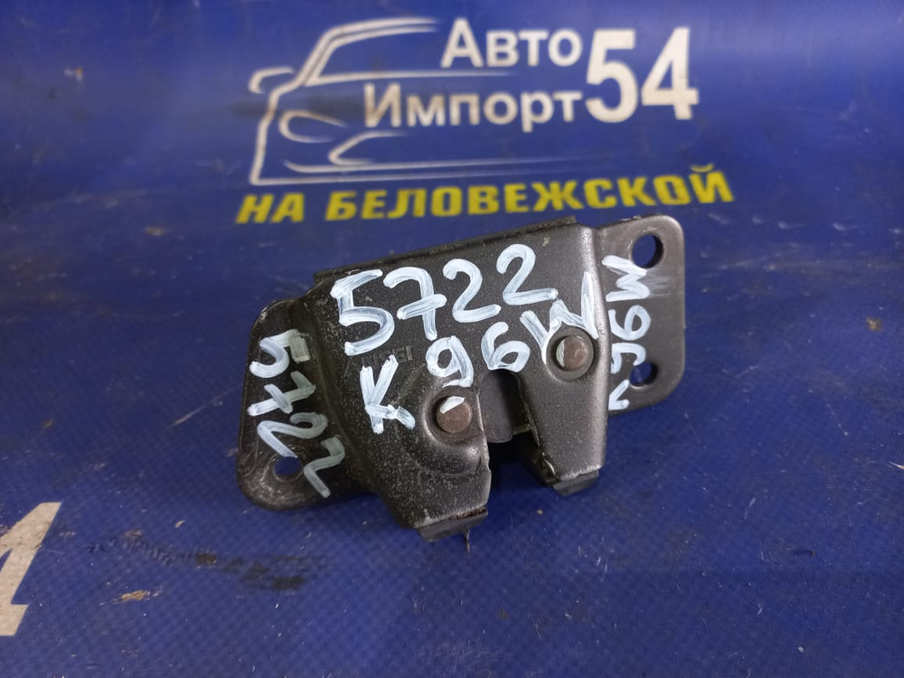 Замок багажника MITSUBISHI CHALLENGER 1996-1999