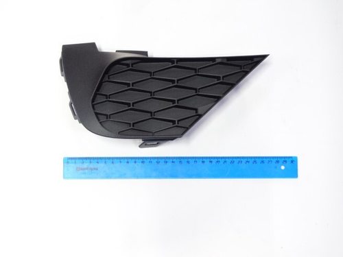 Заглушка п/туман. фар /Lada XRay Cross/ прав. (LADA)