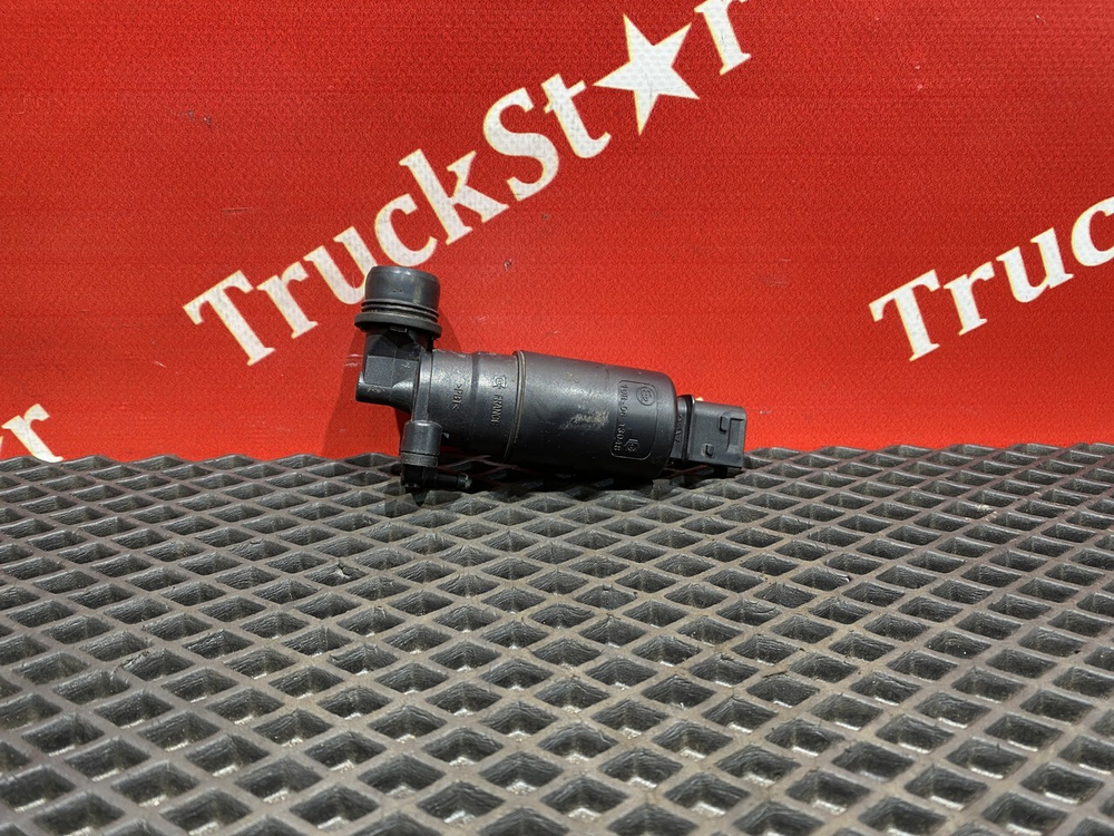 Насос омывателя 2016г